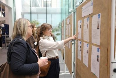 Begr&uuml;&szlig;ung der neuen Teilnehmerinnen von Staffel IX