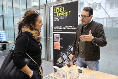 Mathias Kr&ouml;nert: Sortenreine Edelbr&auml;nde aus seltenen Streuobstsorten 